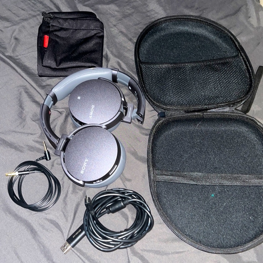 Sony XB950N1 Extra Bass Wireless Noise Cancelling Over-the-Ear Headphones
